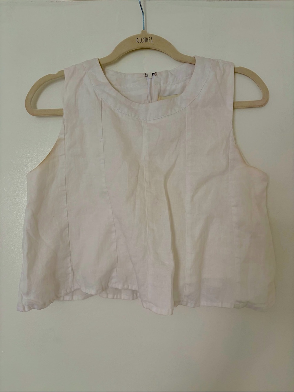 DISSH Sleeveless White 100% Linen Crop Top. Size 4.